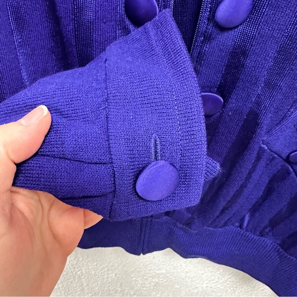 Vintage St John Collection by Marie Gray purple crest cardigan - Picture 5 of 9